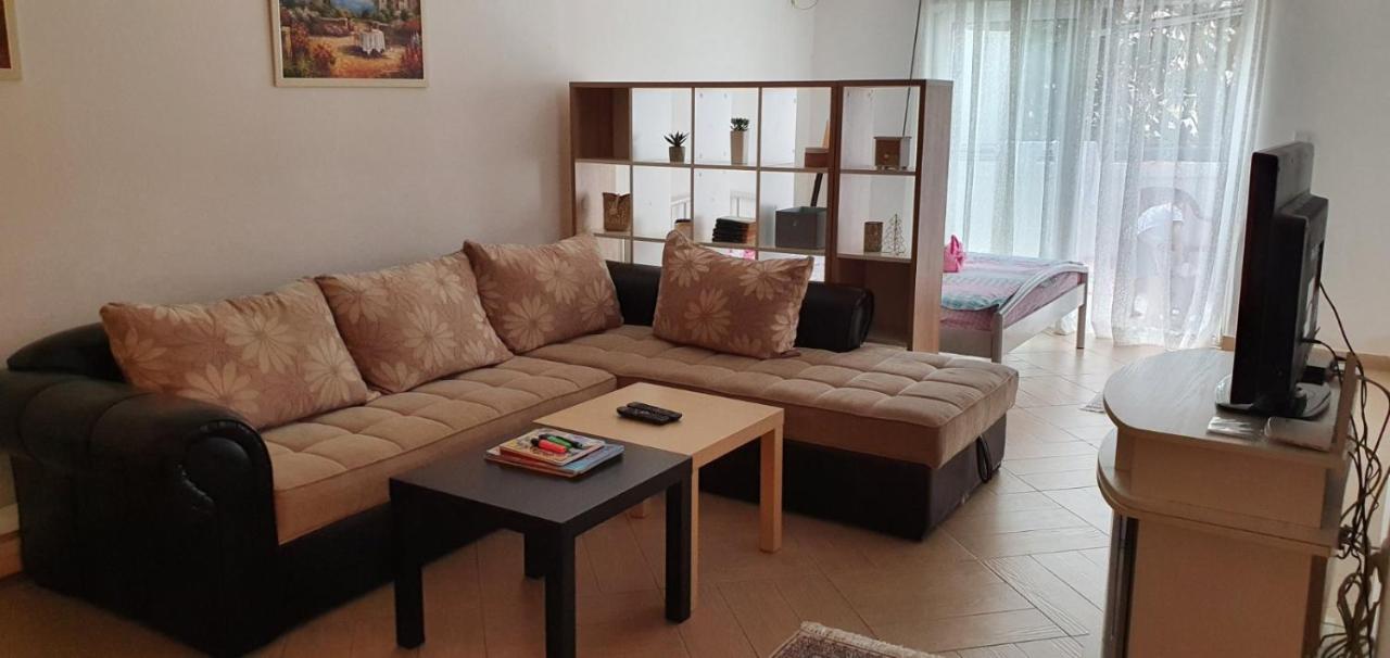 Iskra Apartment Будва Екстериор снимка